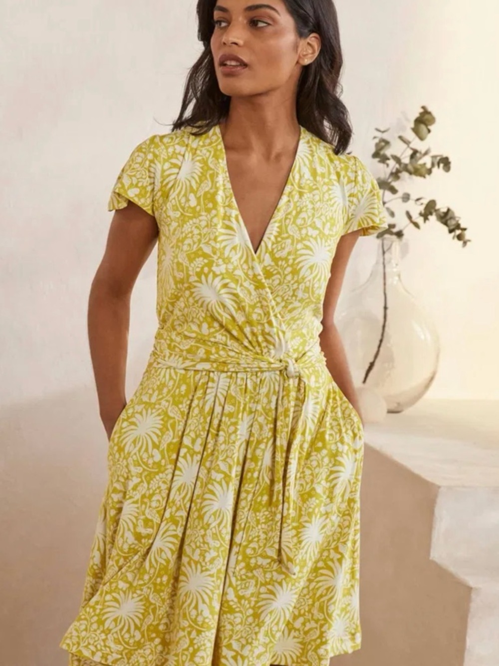 Boden Evangeline Yellow and White Floral Wrap Mini Dress Size 8